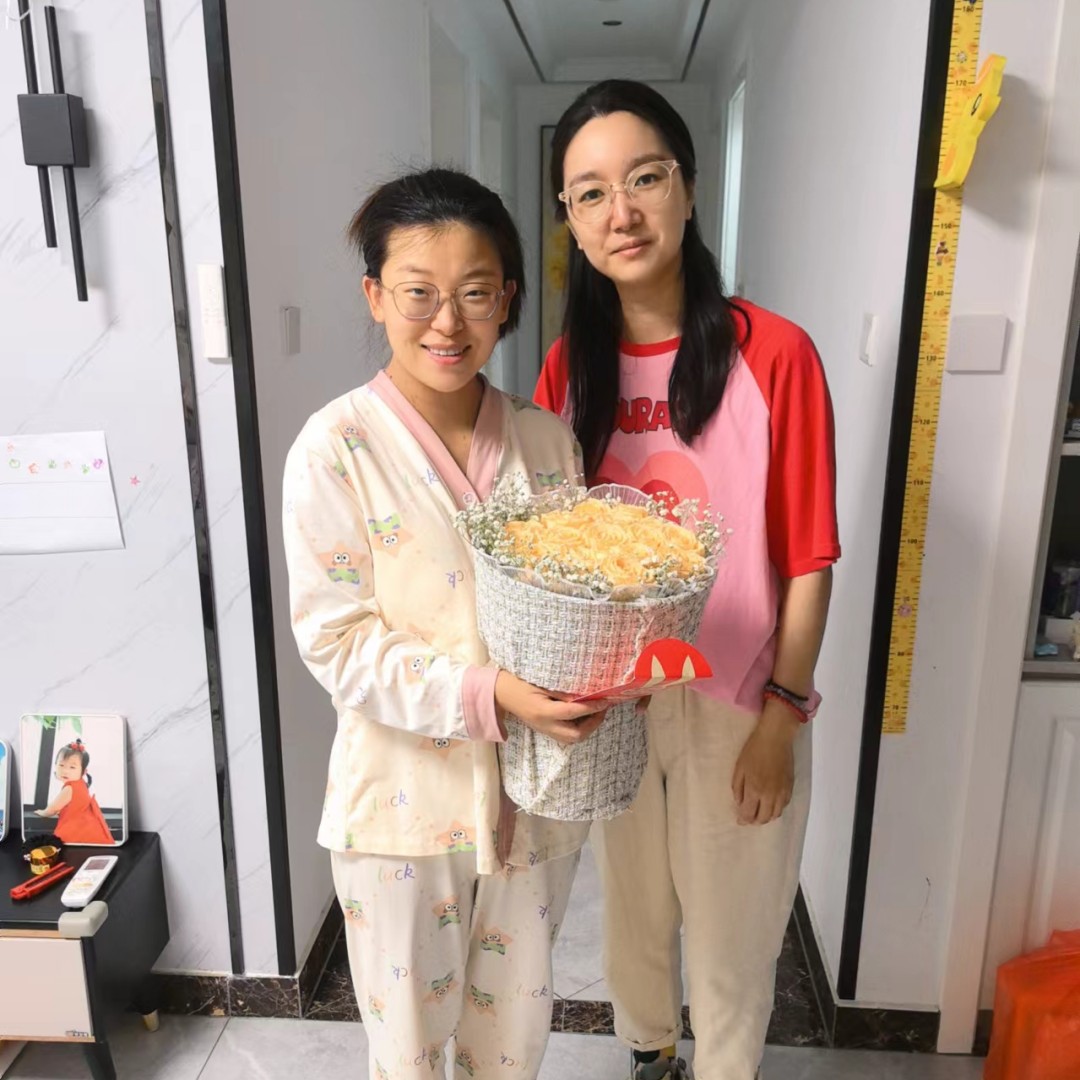 慰問生育職工，做好“娘家人”