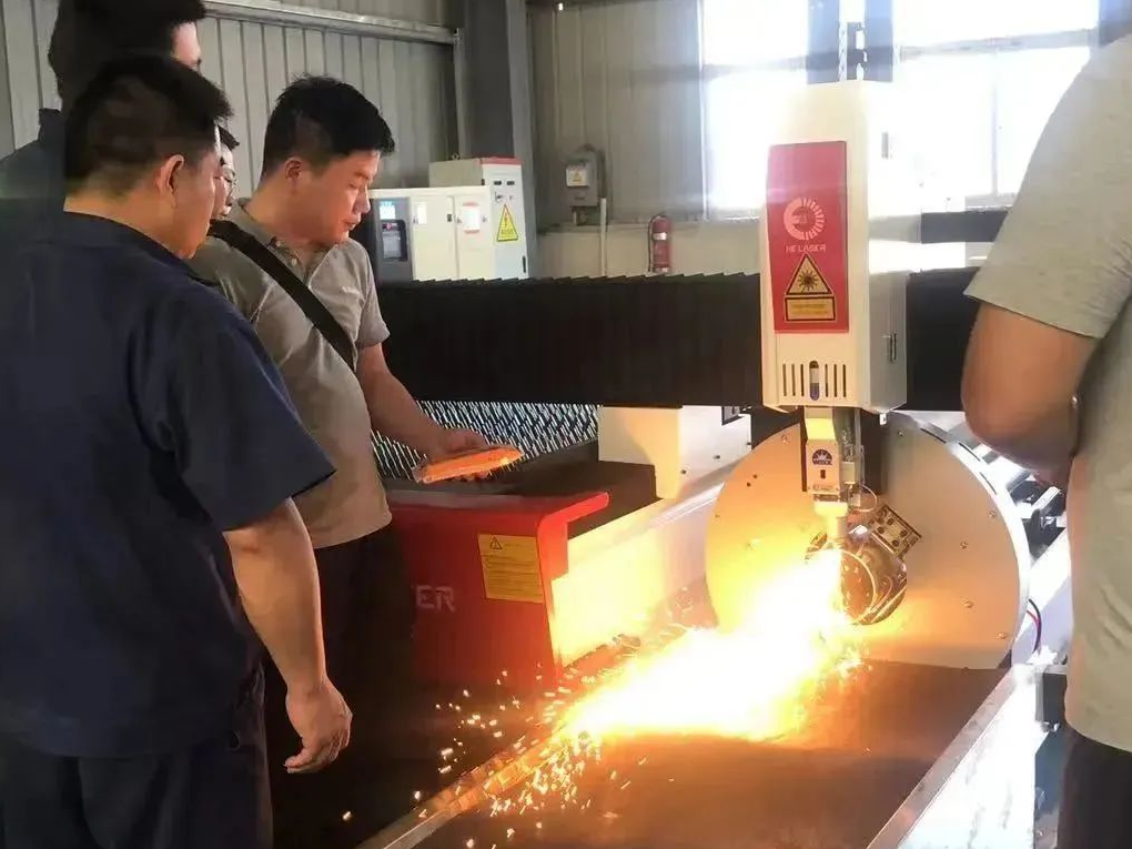 “新兵器”到位！板管一體激光切割機(jī)